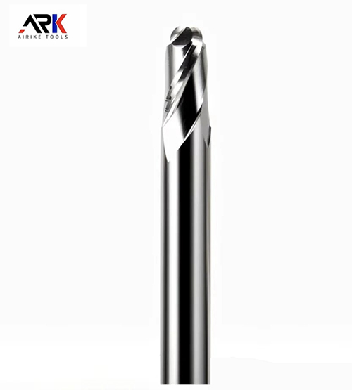 வெல்டட் அரைக்கும் வெட்டிகளுக்கான சுழற்சி வேகத்தை எவ்வாறு தேர்வு செய்வது? தொழிற்சாலை விளக்குகிறது